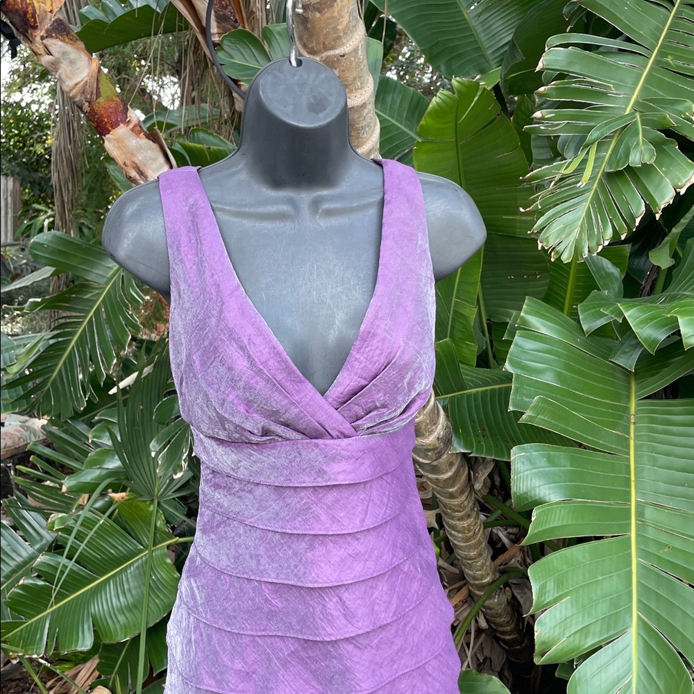 London Times metallic ruffled dress - Picture 3 of 10